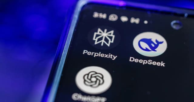 The Agentic Commerce Wars — What the 'Race for the Glass' Means for Interface Supremacy