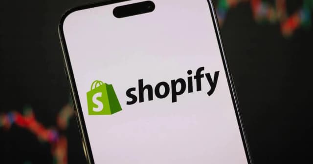 Shopify Declares 'AI Agents Will Not Bypass Our Checkout' — Platform Strategy for the Agentic Commerce Era