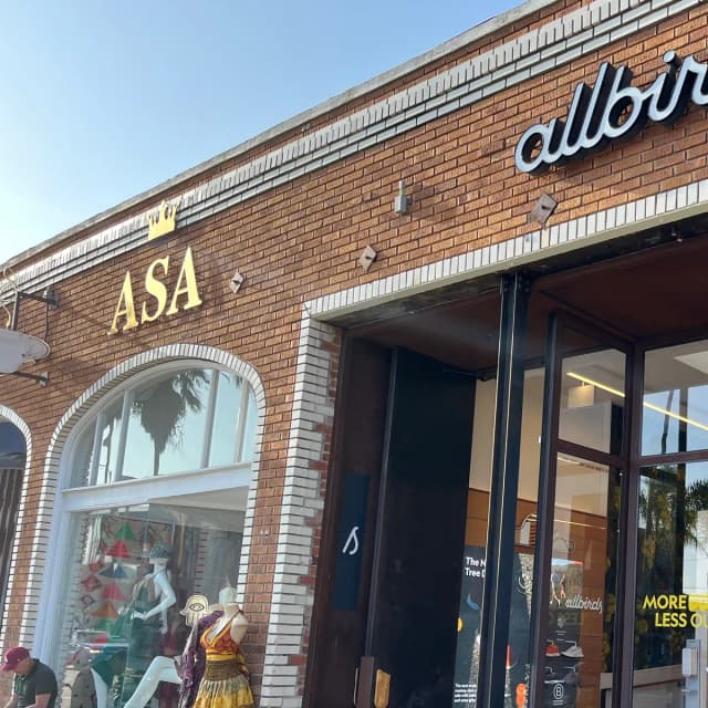 Allbirds to close all US stores, save 2 outlets