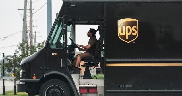 UPS to cut up to 30000 jobs in move away from Amazon